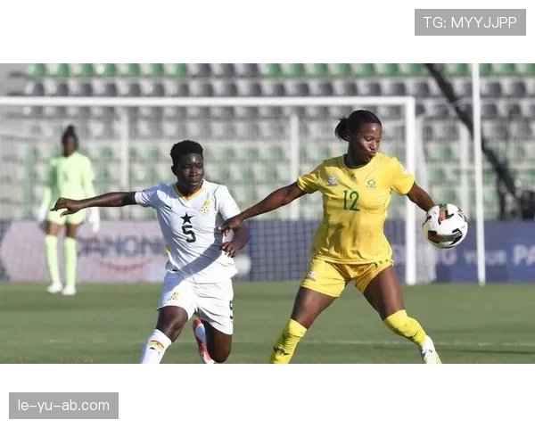 非洲足球传奇球星闪耀赛场，助力国家队冲击世界杯决赛圈