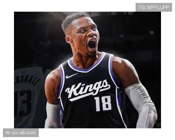 威少全明星赛上演三双好戏,引领球队逆转取胜 威少全明星赛上演三双好戏,引领球队逆转取胜