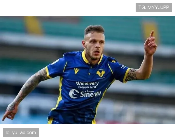 维罗纳进攻战术深度解析：揭秘球队如何高效制造进球良机