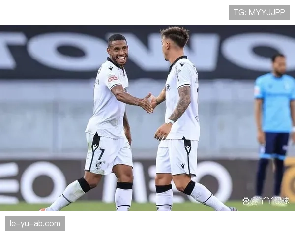 吉马良斯本赛季火力全开，表现稳健受关注