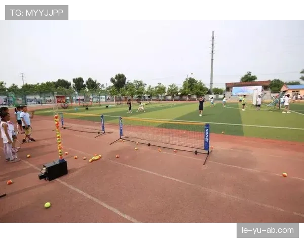 坠球规则解读：哪些情况裁判才会判罚坠球？